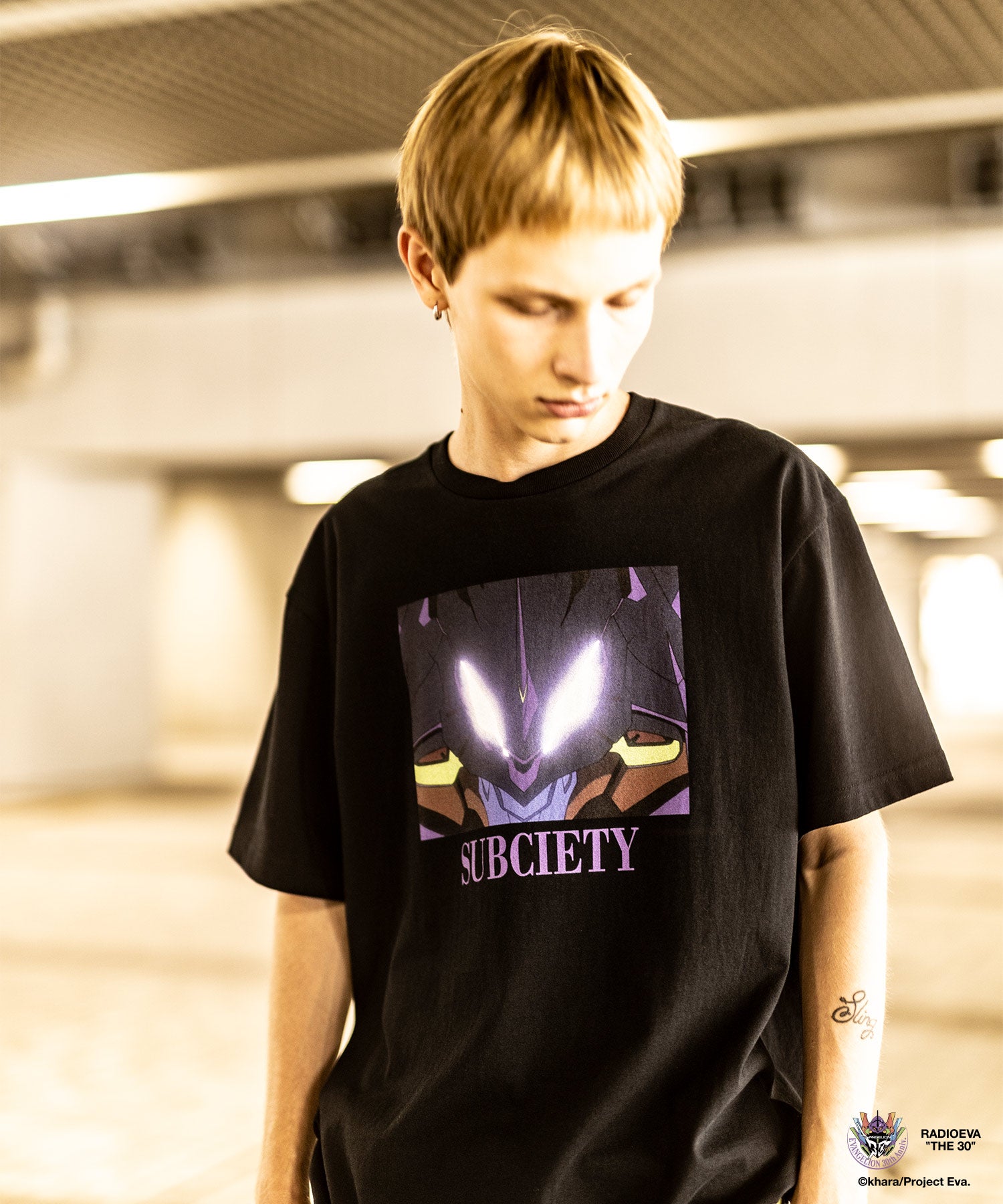 DISC8 (AWAKENING) TEE-thumbmail-6
