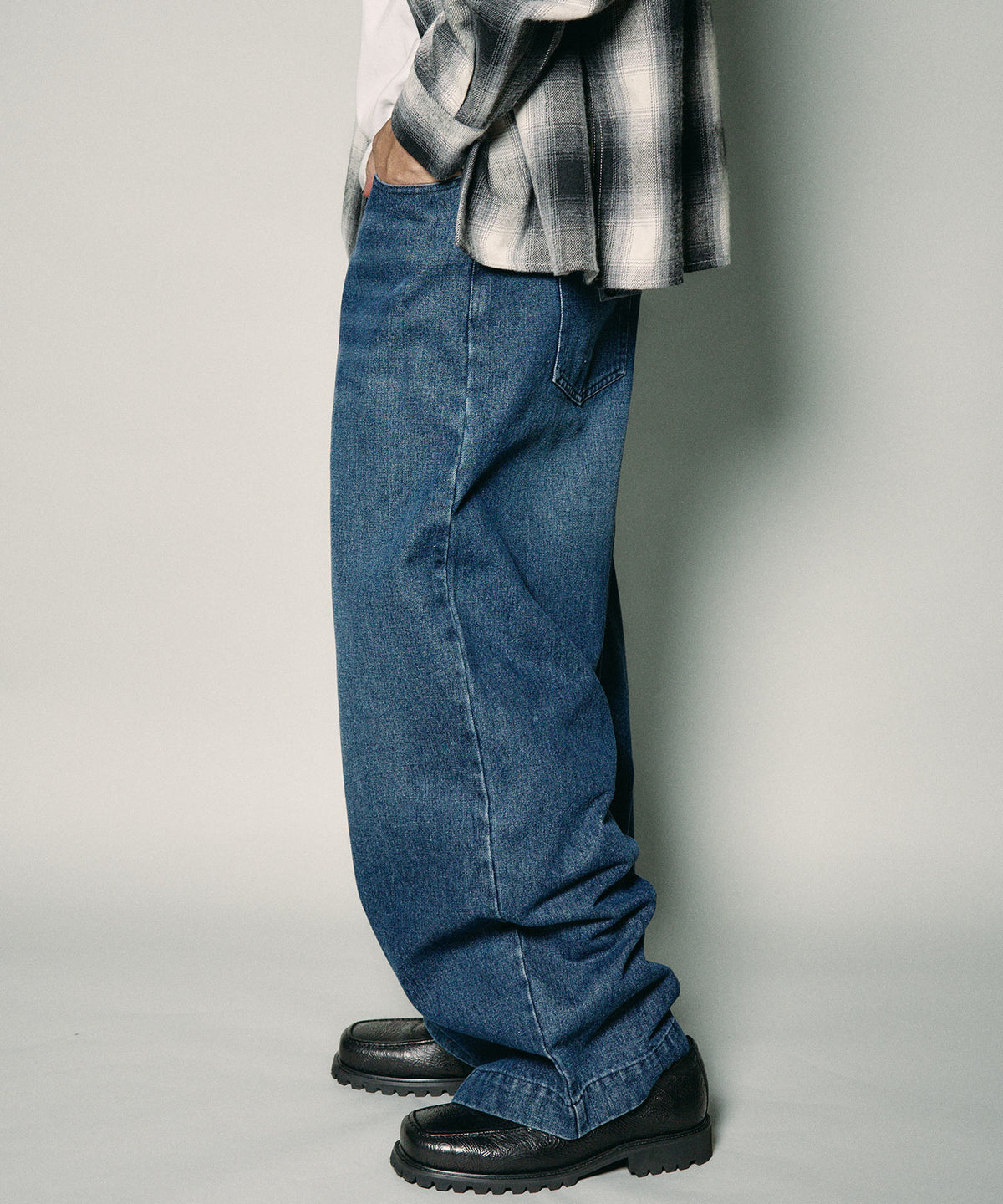 Essential denim pants-thumbmail-16