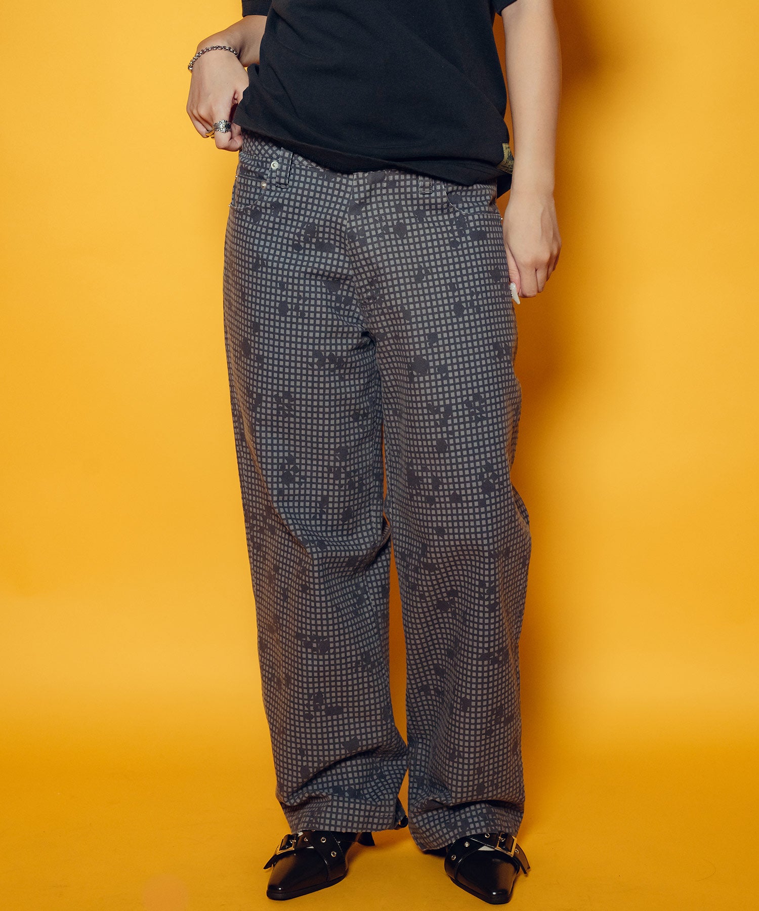 【WOMEN】Baggy camo pants